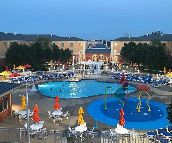 Cedar Point'S Express Hotel